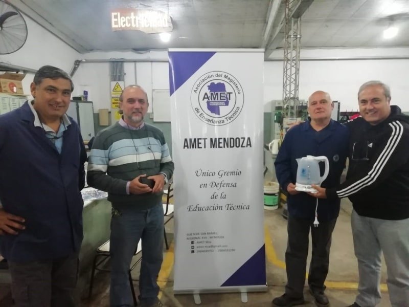 Entrega de pavas AMET Mendoza